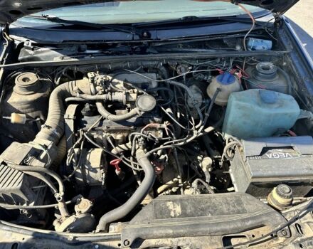 Синий Фольксваген Пассат, объемом двигателя 1.8 л и пробегом 330 тыс. км за 1900 $, фото 3 на Automoto.ua