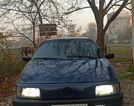 Синий Фольксваген Пассат, объемом двигателя 1.8 л и пробегом 33 тыс. км за 2200 $, фото 1 на Automoto.ua