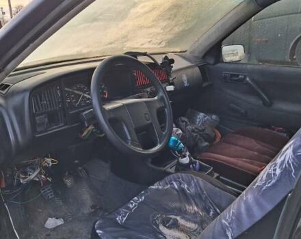 Синий Фольксваген Пассат, объемом двигателя 1.78 л и пробегом 200 тыс. км за 1100 $, фото 6 на Automoto.ua