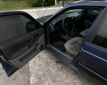 Синій Фольксваген Пассат, об'ємом двигуна 1.8 л та пробігом 270 тис. км за 1900 $, фото 7 на Automoto.ua