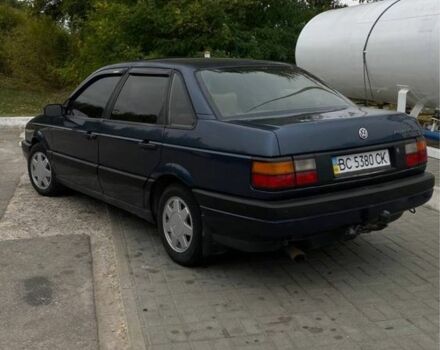 Синій Фольксваген Пассат, об'ємом двигуна 1.8 л та пробігом 270 тис. км за 1900 $, фото 4 на Automoto.ua