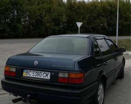 Синій Фольксваген Пассат, об'ємом двигуна 1.8 л та пробігом 270 тис. км за 1900 $, фото 2 на Automoto.ua