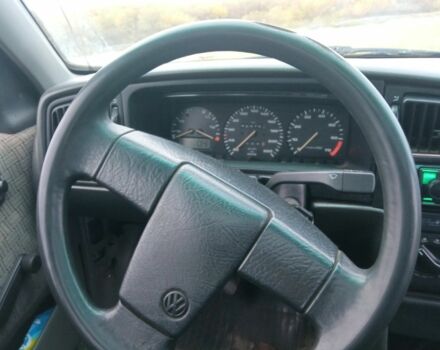 Синий Фольксваген Пассат, объемом двигателя 1.8 л и пробегом 600 тыс. км за 1500 $, фото 4 на Automoto.ua