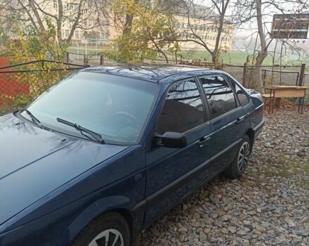 Синий Фольксваген Пассат, объемом двигателя 1.8 л и пробегом 33 тыс. км за 2200 $, фото 5 на Automoto.ua