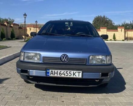 Синий Фольксваген Пассат, объемом двигателя 1.6 л и пробегом 370 тыс. км за 2100 $, фото 1 на Automoto.ua