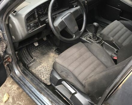 Синий Фольксваген Пассат, объемом двигателя 1.8 л и пробегом 585 тыс. км за 700 $, фото 4 на Automoto.ua