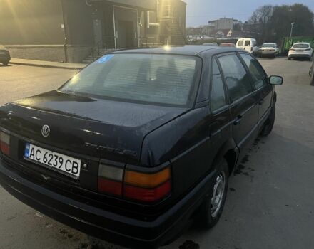 Синий Фольксваген Пассат, объемом двигателя 1.6 л и пробегом 300 тыс. км за 1500 $, фото 7 на Automoto.ua