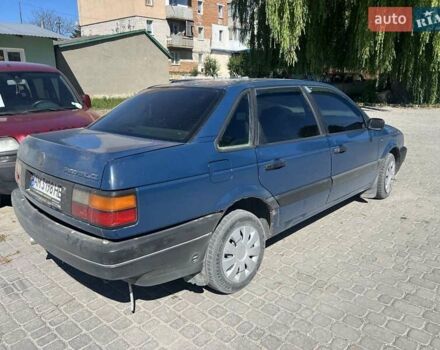 Синий Фольксваген Пассат, объемом двигателя 1.78 л и пробегом 350 тыс. км за 1350 $, фото 1 на Automoto.ua