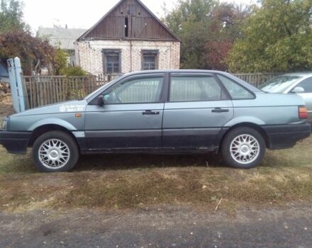 Синий Фольксваген Пассат, объемом двигателя 1.8 л и пробегом 347 тыс. км за 970 $, фото 2 на Automoto.ua