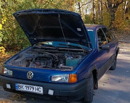 Синій Фольксваген Пассат, об'ємом двигуна 1.8 л та пробігом 435 тис. км за 2200 $, фото 2 на Automoto.ua