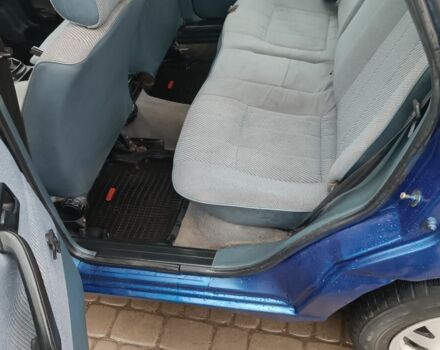 Синій Фольксваген Пассат, об'ємом двигуна 1.8 л та пробігом 500 тис. км за 1400 $, фото 15 на Automoto.ua