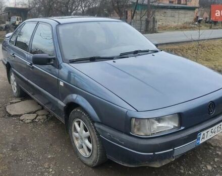 Синий Фольксваген Пассат, объемом двигателя 1.8 л и пробегом 200 тыс. км за 1950 $, фото 3 на Automoto.ua