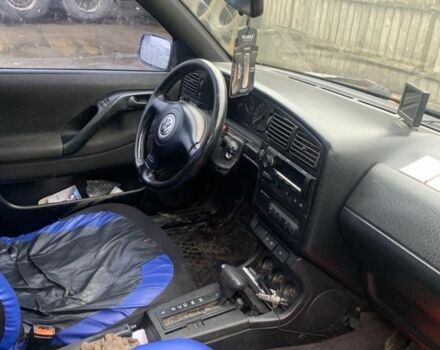 Синій Фольксваген Пассат, об'ємом двигуна 1.8 л та пробігом 300 тис. км за 1750 $, фото 6 на Automoto.ua