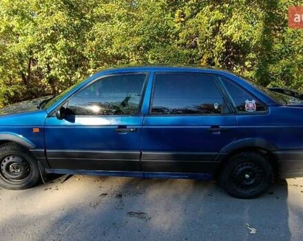 Синий Фольксваген Пассат, объемом двигателя 1.8 л и пробегом 300 тыс. км за 1999 $, фото 4 на Automoto.ua