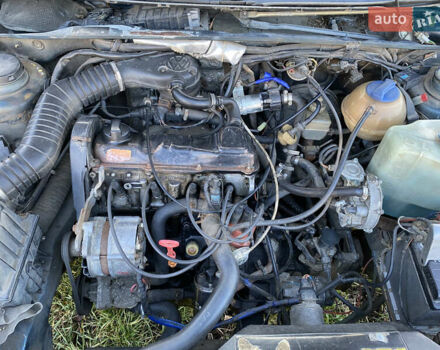 Синий Фольксваген Пассат, объемом двигателя 1.78 л и пробегом 500 тыс. км за 1150 $, фото 10 на Automoto.ua