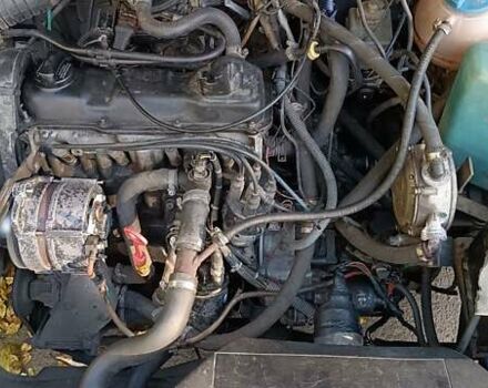 Синий Фольксваген Пассат, объемом двигателя 1.8 л и пробегом 435 тыс. км за 2199 $, фото 25 на Automoto.ua