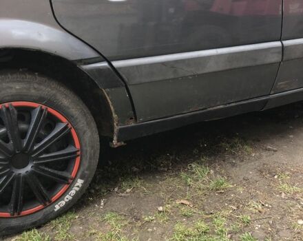 Синий Фольксваген Пассат, объемом двигателя 1.8 л и пробегом 585 тыс. км за 700 $, фото 2 на Automoto.ua