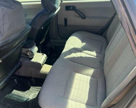 Синий Фольксваген Пассат, объемом двигателя 1.78 л и пробегом 350 тыс. км за 1350 $, фото 4 на Automoto.ua