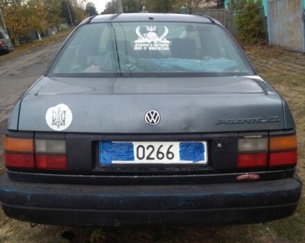 Синий Фольксваген Пассат, объемом двигателя 1.8 л и пробегом 347 тыс. км за 970 $, фото 4 на Automoto.ua