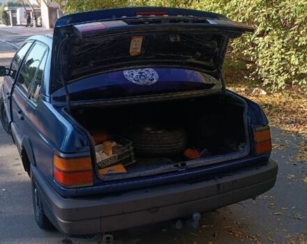 Синій Фольксваген Пассат, об'ємом двигуна 1.8 л та пробігом 435 тис. км за 2200 $, фото 10 на Automoto.ua