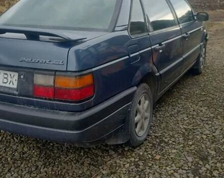 Синий Фольксваген Пассат, объемом двигателя 1.8 л и пробегом 200 тыс. км за 1950 $, фото 4 на Automoto.ua