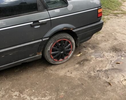 Синий Фольксваген Пассат, объемом двигателя 1.8 л и пробегом 585 тыс. км за 700 $, фото 1 на Automoto.ua