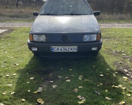 Синий Фольксваген Пассат, объемом двигателя 1.8 л и пробегом 475 тыс. км за 1900 $, фото 4 на Automoto.ua