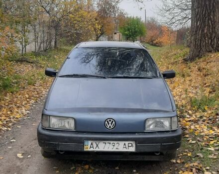 Синий Фольксваген Пассат, объемом двигателя 1.8 л и пробегом 200 тыс. км за 1026 $, фото 3 на Automoto.ua