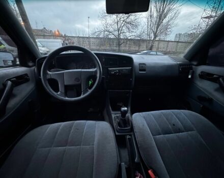 Синий Фольксваген Пассат, объемом двигателя 1.8 л и пробегом 185 тыс. км за 1450 $, фото 8 на Automoto.ua