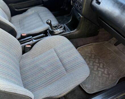 Синий Фольксваген Пассат, объемом двигателя 1.8 л и пробегом 555 тыс. км за 1700 $, фото 9 на Automoto.ua