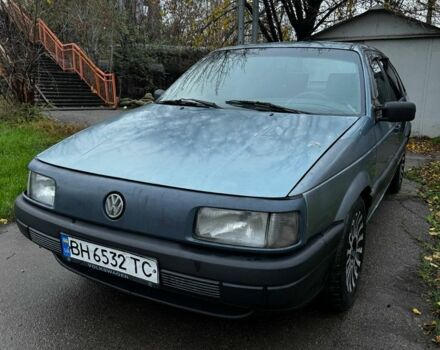 Синий Фольксваген Пассат, объемом двигателя 1.8 л и пробегом 185 тыс. км за 1450 $, фото 3 на Automoto.ua