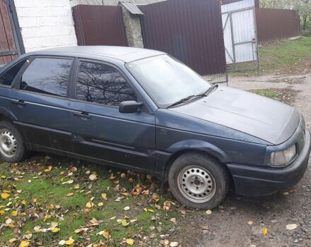 Синий Фольксваген Пассат, объемом двигателя 1.8 л и пробегом 200 тыс. км за 1026 $, фото 1 на Automoto.ua