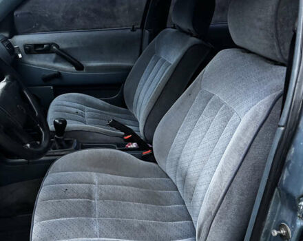 Синий Фольксваген Пассат, объемом двигателя 1.78 л и пробегом 225 тыс. км за 1450 $, фото 9 на Automoto.ua