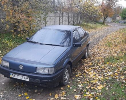 Синий Фольксваген Пассат, объемом двигателя 1.8 л и пробегом 200 тыс. км за 1026 $, фото 2 на Automoto.ua