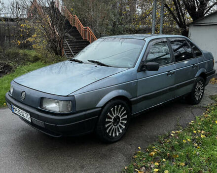 Синий Фольксваген Пассат, объемом двигателя 1.78 л и пробегом 225 тыс. км за 1450 $, фото 4 на Automoto.ua