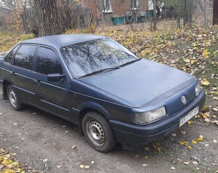 Синий Фольксваген Пассат, объемом двигателя 1.8 л и пробегом 200 тыс. км за 1026 $, фото 4 на Automoto.ua