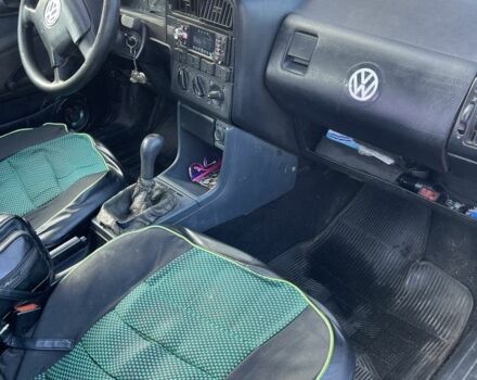 Синий Фольксваген Пассат, объемом двигателя 1.8 л и пробегом 543 тыс. км за 1512 $, фото 4 на Automoto.ua