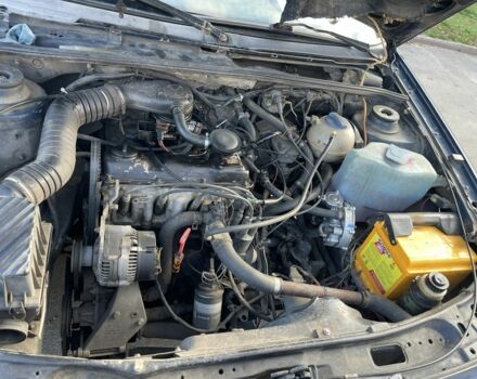 Синий Фольксваген Пассат, объемом двигателя 1.8 л и пробегом 543 тыс. км за 1512 $, фото 7 на Automoto.ua