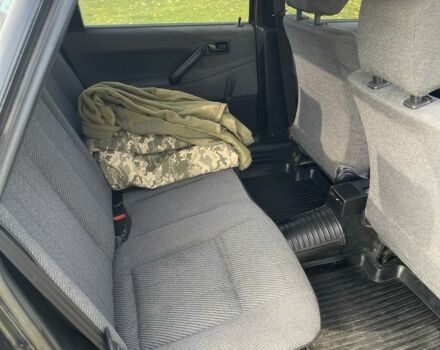 Синий Фольксваген Пассат, объемом двигателя 1.8 л и пробегом 475 тыс. км за 1900 $, фото 6 на Automoto.ua