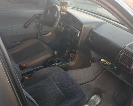 Синий Фольксваген Пассат, объемом двигателя 1.8 л и пробегом 312 тыс. км за 1316 $, фото 7 на Automoto.ua