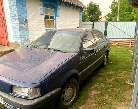 Синій Фольксваген Пассат, об'ємом двигуна 1.8 л та пробігом 300 тис. км за 1500 $, фото 1 на Automoto.ua