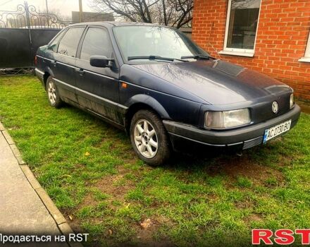 Синий Фольксваген Пассат, объемом двигателя 1.8 л и пробегом 280 тыс. км за 1800 $, фото 1 на Automoto.ua