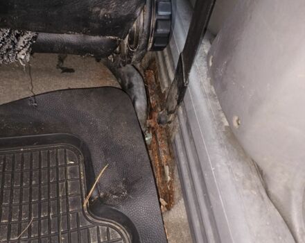 Синий Фольксваген Пассат, объемом двигателя 1.8 л и пробегом 560 тыс. км за 700 $, фото 7 на Automoto.ua