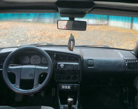 Синій Фольксваген Пассат, об'ємом двигуна 1.78 л та пробігом 290 тис. км за 1799 $, фото 7 на Automoto.ua