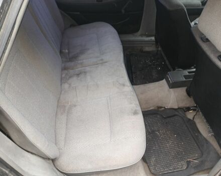 Синий Фольксваген Пассат, объемом двигателя 1.8 л и пробегом 560 тыс. км за 700 $, фото 8 на Automoto.ua