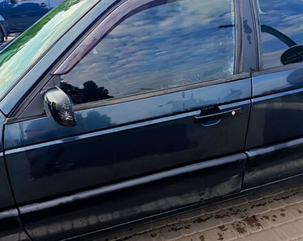 Синій Фольксваген Пассат, об'ємом двигуна 1.8 л та пробігом 450 тис. км за 2400 $, фото 10 на Automoto.ua