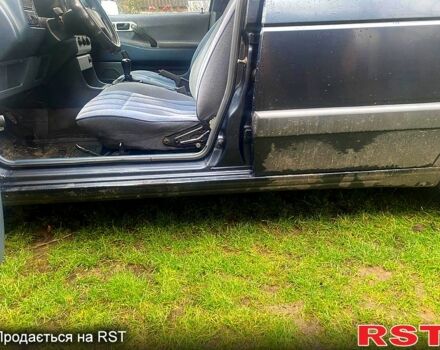 Синий Фольксваген Пассат, объемом двигателя 1.8 л и пробегом 280 тыс. км за 1800 $, фото 7 на Automoto.ua