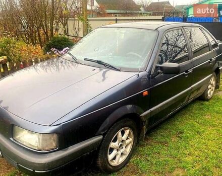 Синий Фольксваген Пассат, объемом двигателя 1.8 л и пробегом 280 тыс. км за 1800 $, фото 1 на Automoto.ua