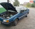 Синий Фольксваген Пассат, объемом двигателя 1.8 л и пробегом 275 тыс. км за 700 $, фото 1 на Automoto.ua