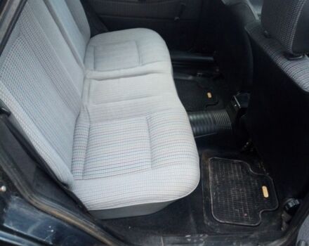 Синий Фольксваген Пассат, объемом двигателя 1.8 л и пробегом 1000 тыс. км за 1200 $, фото 4 на Automoto.ua